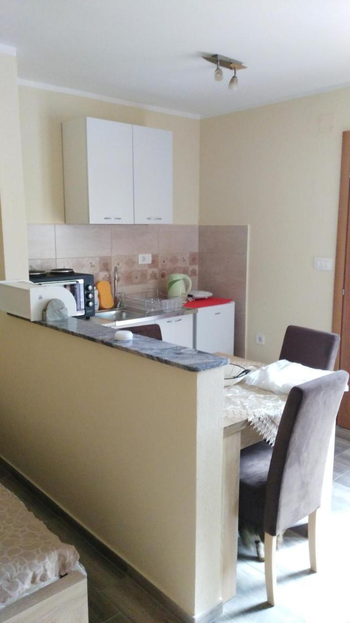 Sofi Apartment Kotor Exterior photo